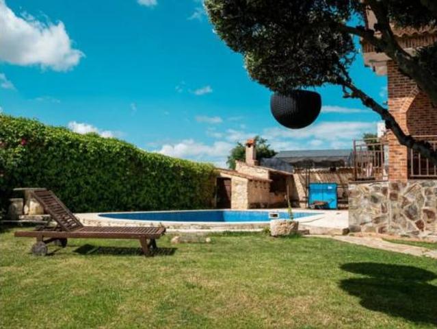 Chalet Venta Villalbilla, Villalbilla
