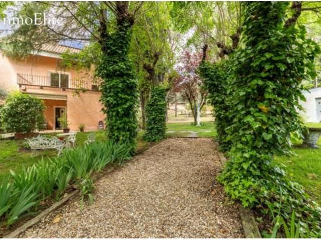 Chalet Venta Villanueva del Pardillo, Urbanización Santa María