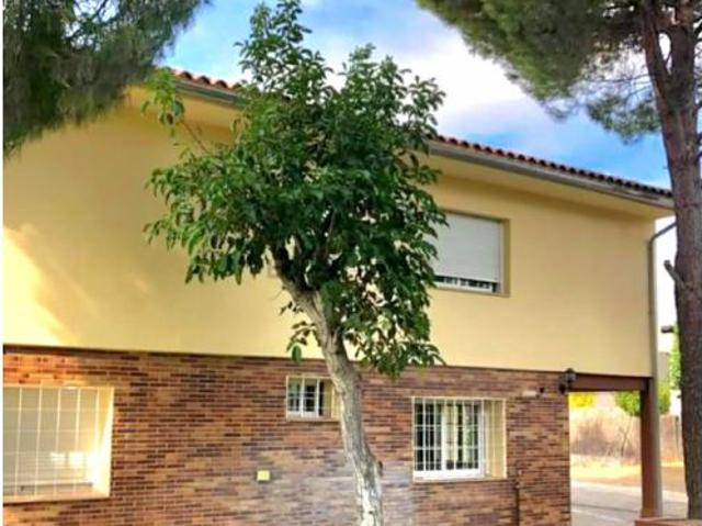 Chalet Venta Villanueva del Pardillo, Urbanización Santa María