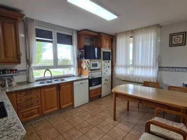 Chalet Venta Villaralbo, Villaralbo