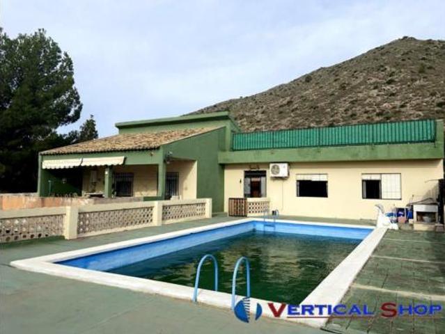Chalet Venta Villena, Villena