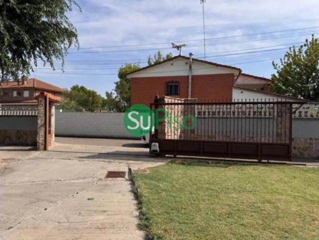 Chalet Venta Yeles, Cementos Portland