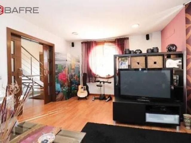 Chalet Venta Yeles, Yeles