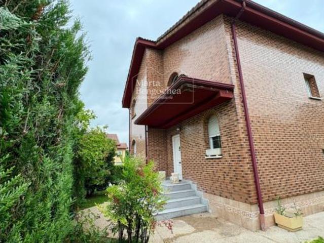 Chalet Venta Zigoitia, Etxabarri Ibiña