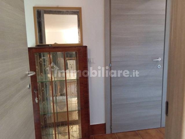 Chalet via Circumlacuale 31, Bracciano