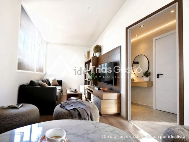 Chalet, Vic