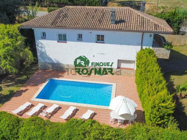 Chalet, Vidreres