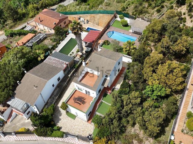 Chalet, Vidreres