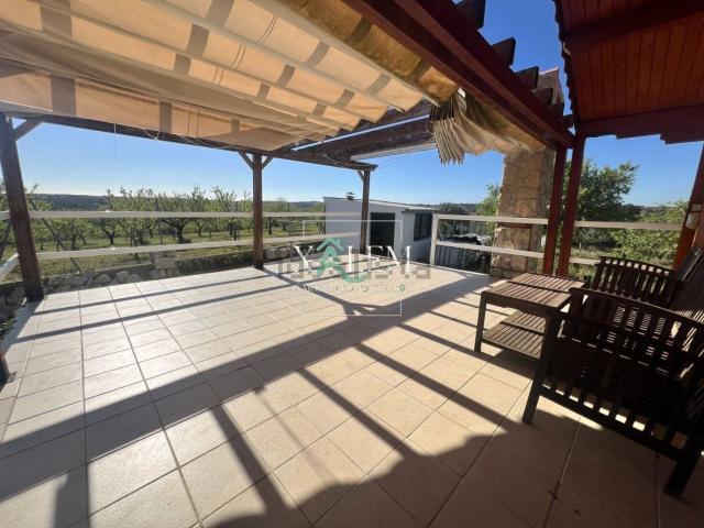 Chalet, Vilanova d&apos Alcolea