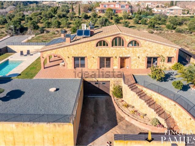 Chalet, Vilanova d&apos Escornalbou