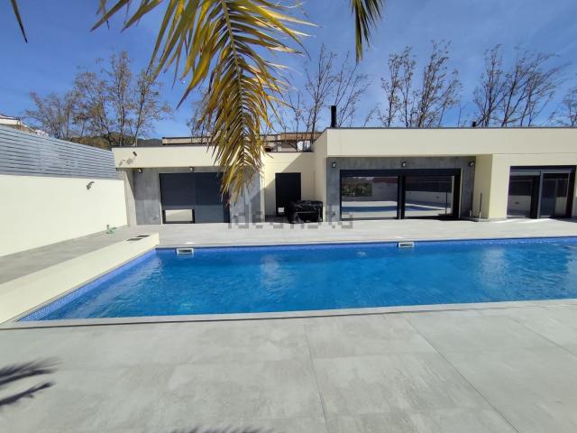 Chalet, Vilanova d&apos Escornalbou
