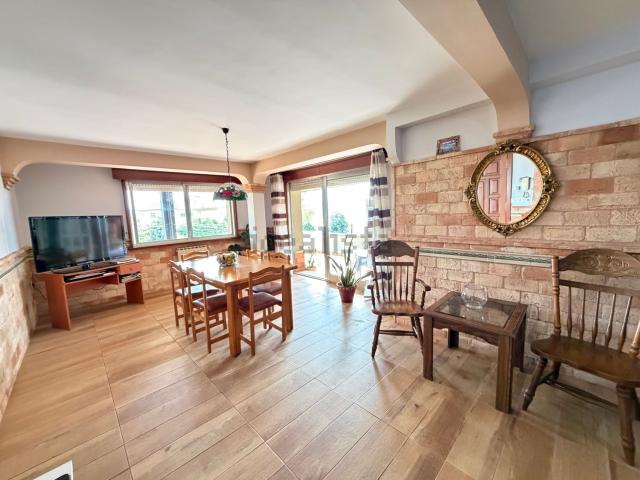 Chalet, Vilaboa