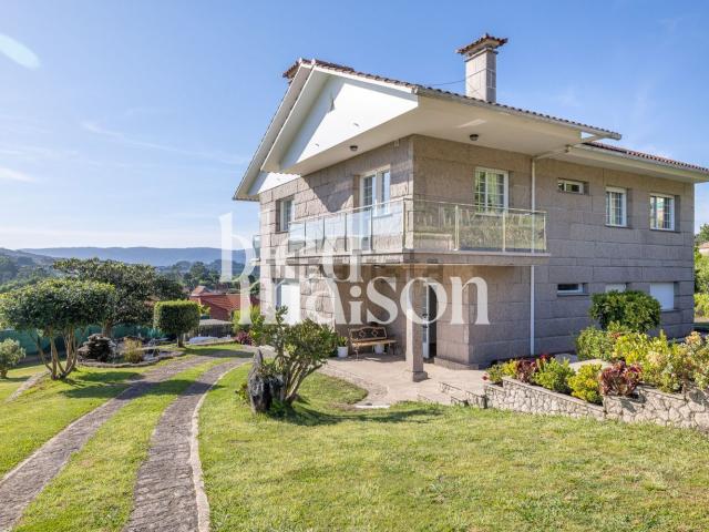 Chalet, Vilaboa