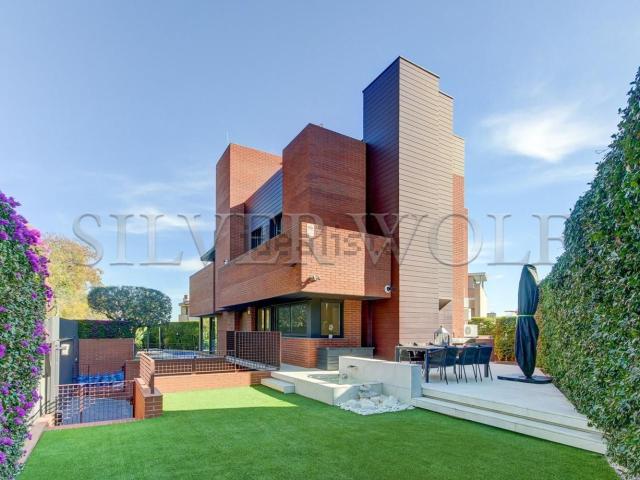 Chalet, Viladecans