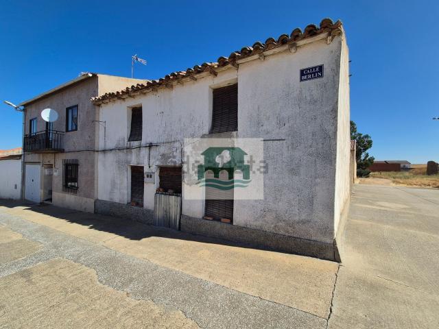 Chalet, Villaveza del Agua