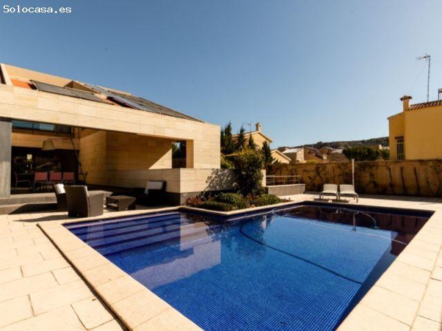 Chalet Villa de Lujo y exclusividad en Vistahermosa Alicante