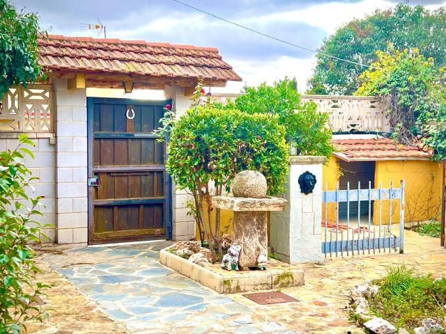 Chalet, Villena