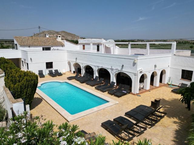 Chalet, Villena