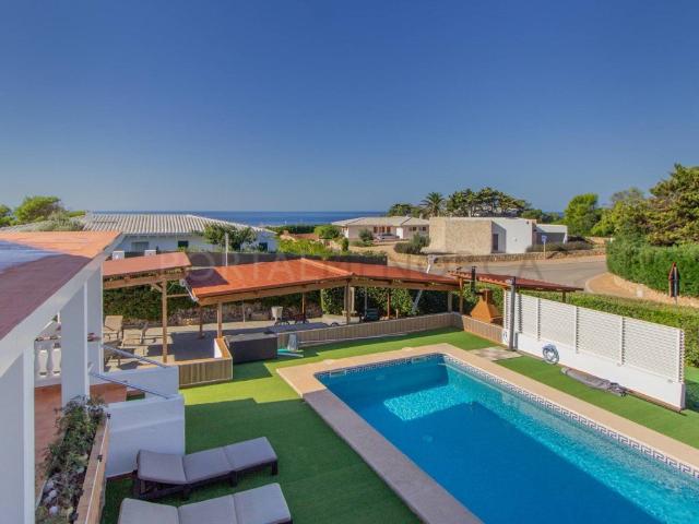 Chalet vista al mar y piscina en venta en Binidalí 0m² Maó