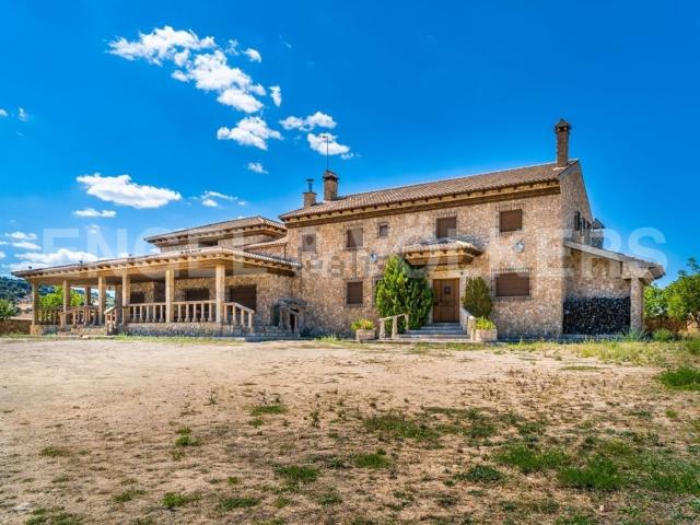 Chalet, Yeste
