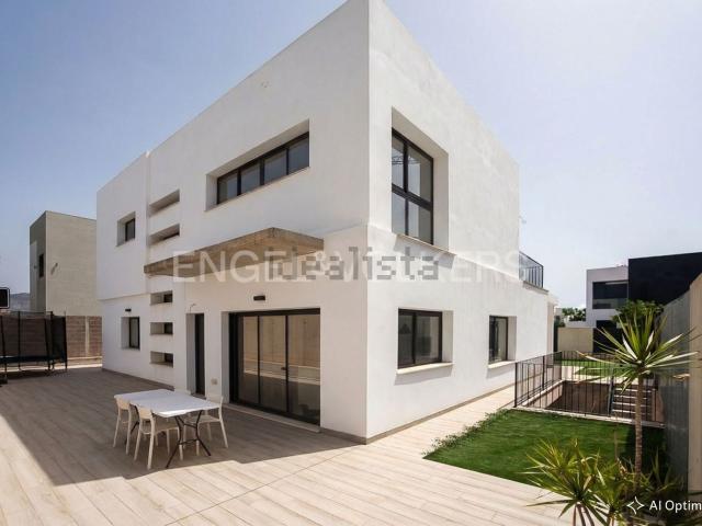 Chalet, Zona Pau Lledó, Castellón de la Plana / Castello de la Plana