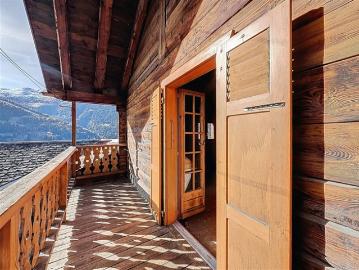 Chalet zu renovieren – Die Seele einer alpinen Scheune in Sarreyer