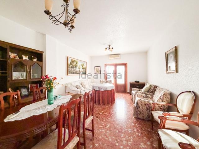 Chalet, Zujar