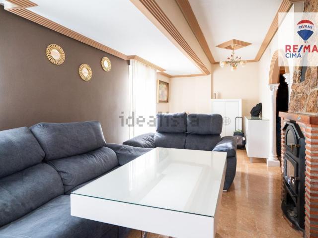 Chalet, Zujar