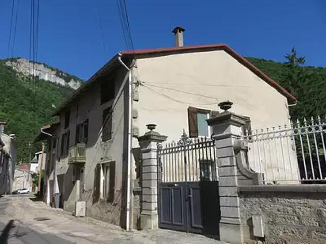 Chaley 01230 Achat / Vente maison 5 pièces t5 balcon
