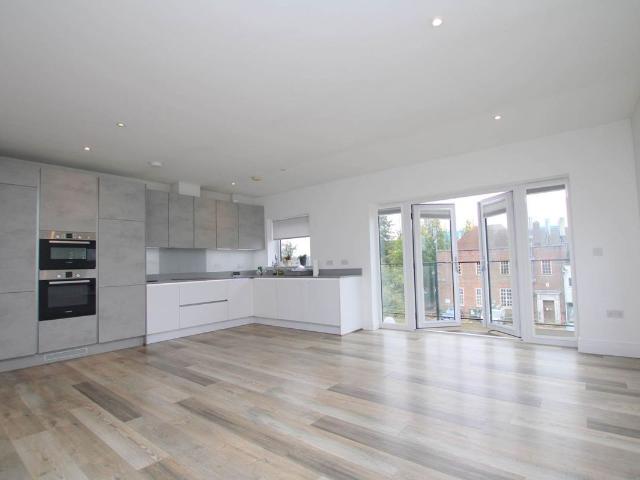 Chalfont Station Road, Little Chalfont HP7, 2 bed flat to rent, £1,750 pcm | PrimeLocation