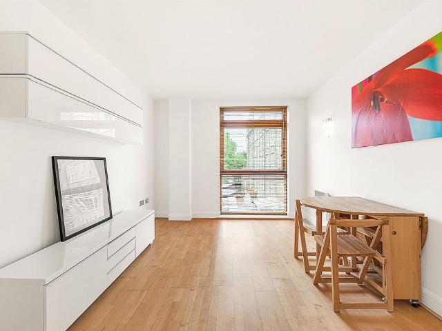 Chalk Farm Road, Chalk Farm, London, NW1 1 bed apartment to rent £2,058 pcm £475 pw