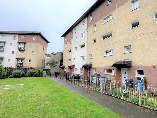 Chalk Hill Court, Dundee DD4, 1 bed flat to rent, £560 pcm | PrimeLocation