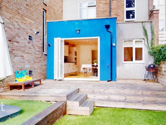 Chalkhill Road, London 3 bed maisonette to rent £2,450 pcm £565 pw