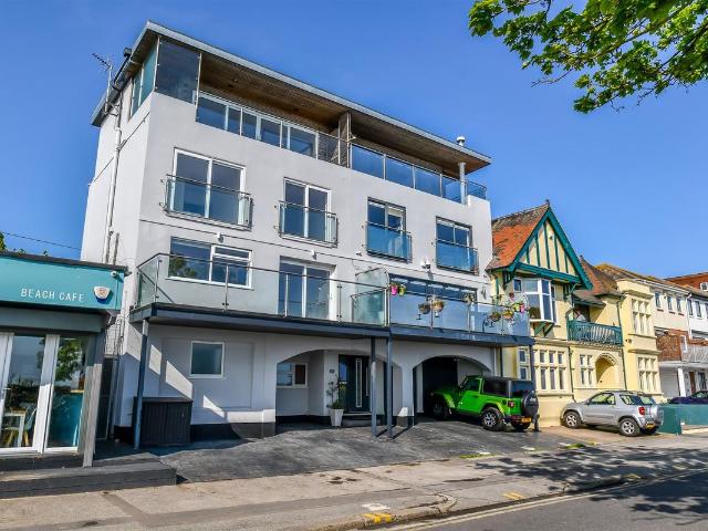 Chalkwell Esplanade, Westcliff On Sea SS0, 4 bed semi detached house to rent, £3,500 pcm | PrimeLocation