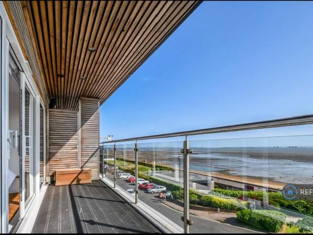 Chalkwell Esplanade. 4 bed semi detached house to rent £3,500 pcm £808 pw