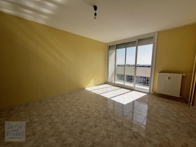CHALON SUR SAONE APPARTEMENT T4 avec Parking