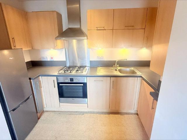 Chaloner Grove, Wakefield WF1, 1 bed flat to rent, £800 pcm | PrimeLocation
