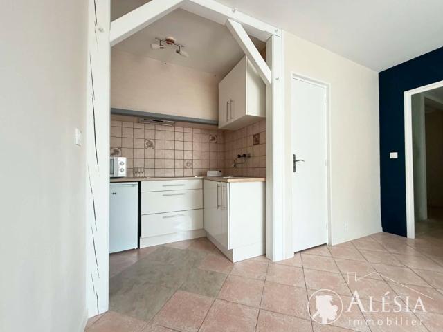 CHALONS: Appartement T2 meublé, Chalons en champagne
