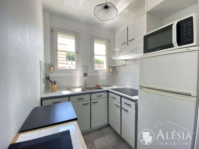 CHALONS CENTRE: A LOUER APPARTEMENT T2 MEUBLE, Chalons en champagne