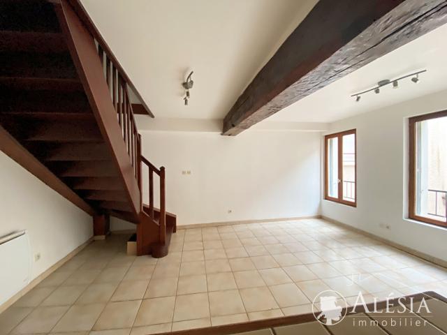 CHALONS CENTRE: Appartement duplex 1 chambre et 1 bureau, Chalons en champagne