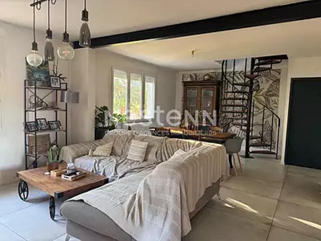 Challans 85300 Achat / Vente maison 5 pièces t5 au dernier étage