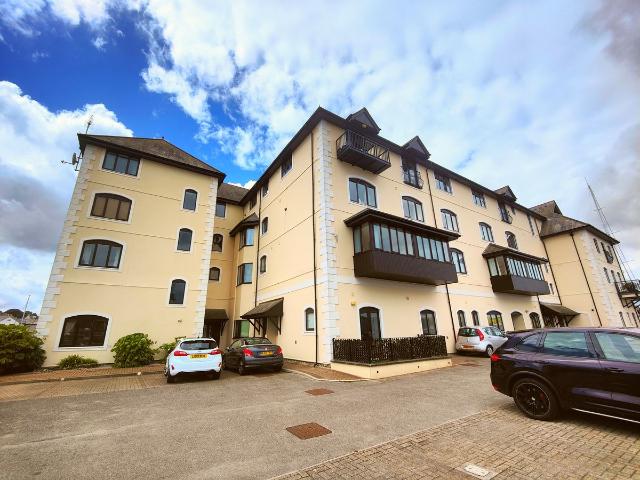 Challenger Quay, Falmouth TR11, 2 bed flat to rent, £1,550 pcm | PrimeLocation