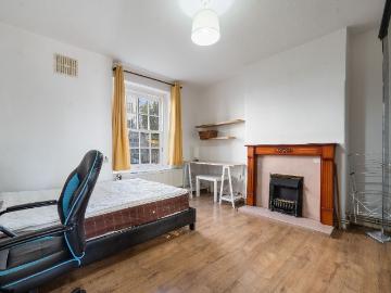 Chalton Street, Euston NW1, 4 bed flat to rent, £3,999 pcm | PrimeLocation