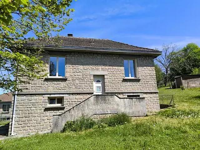 Chamboulive 19450 Achat / Vente maison 5 pièces t5 parking