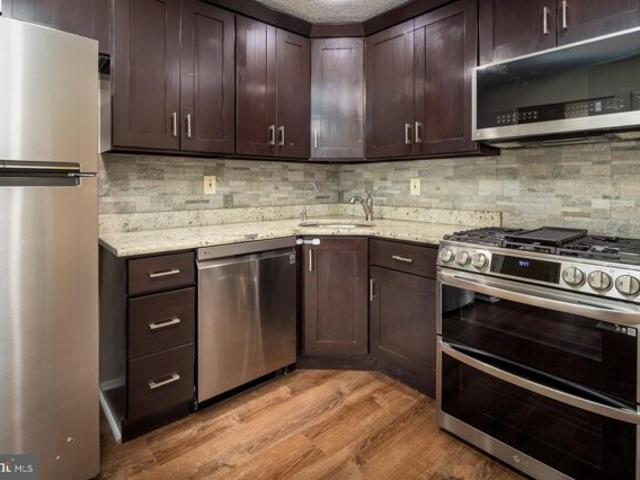 Chamberlin Ct, Trenton, Condo For Sale