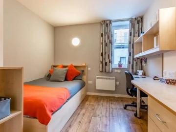 Chambers 51, Wolverhampton Has an Apartment