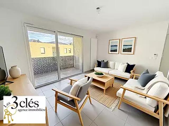 Chambéry 73000 Achat / Vente appartement 2 pièces t2 au dernier étage parking