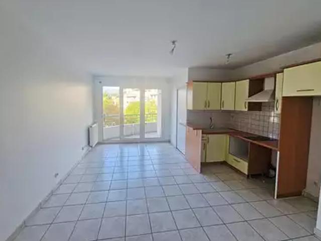 Chambéry 73000 Location appartement 2 pièces t2 cave balcon