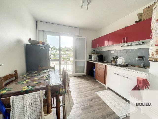 Chambéry: grand appartement en location