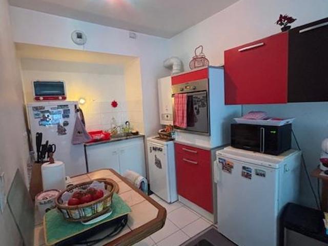 CHAMBLY F2 EN REZ DE JARDIN